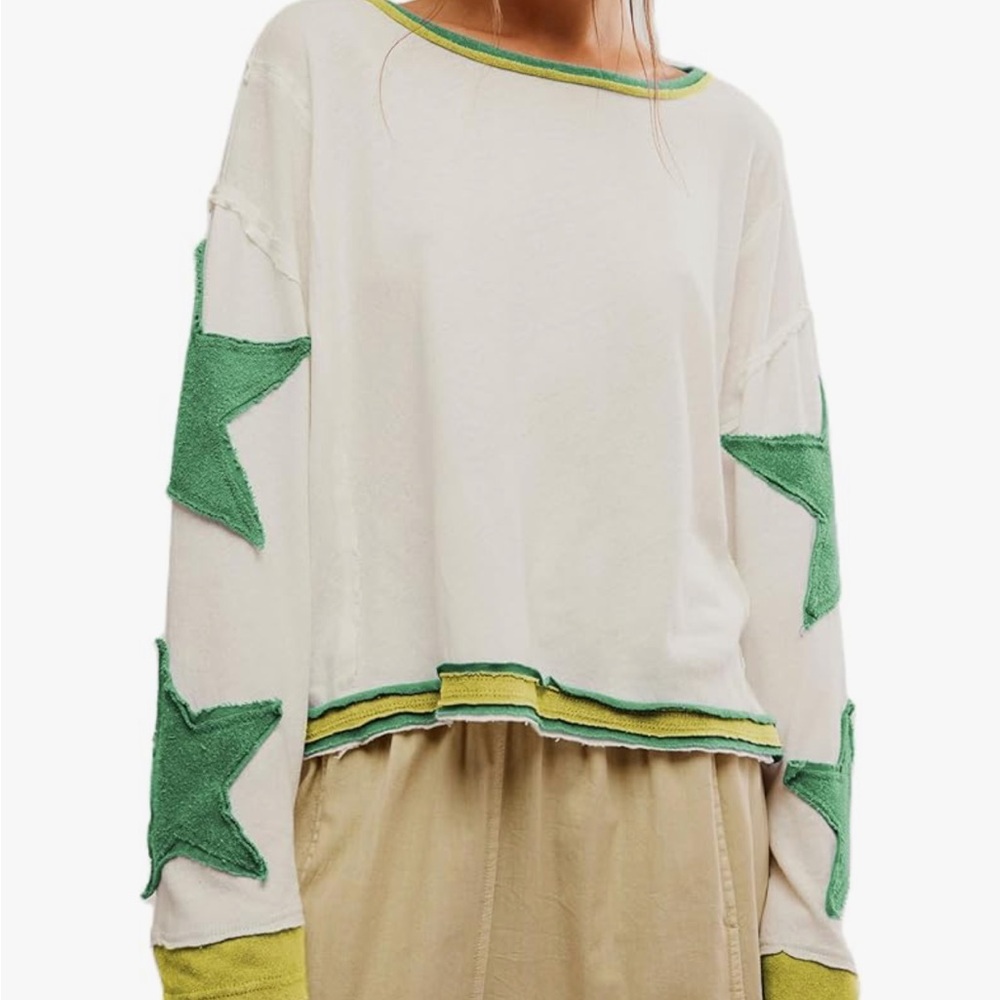 Green and White Star Patterned Women's Top